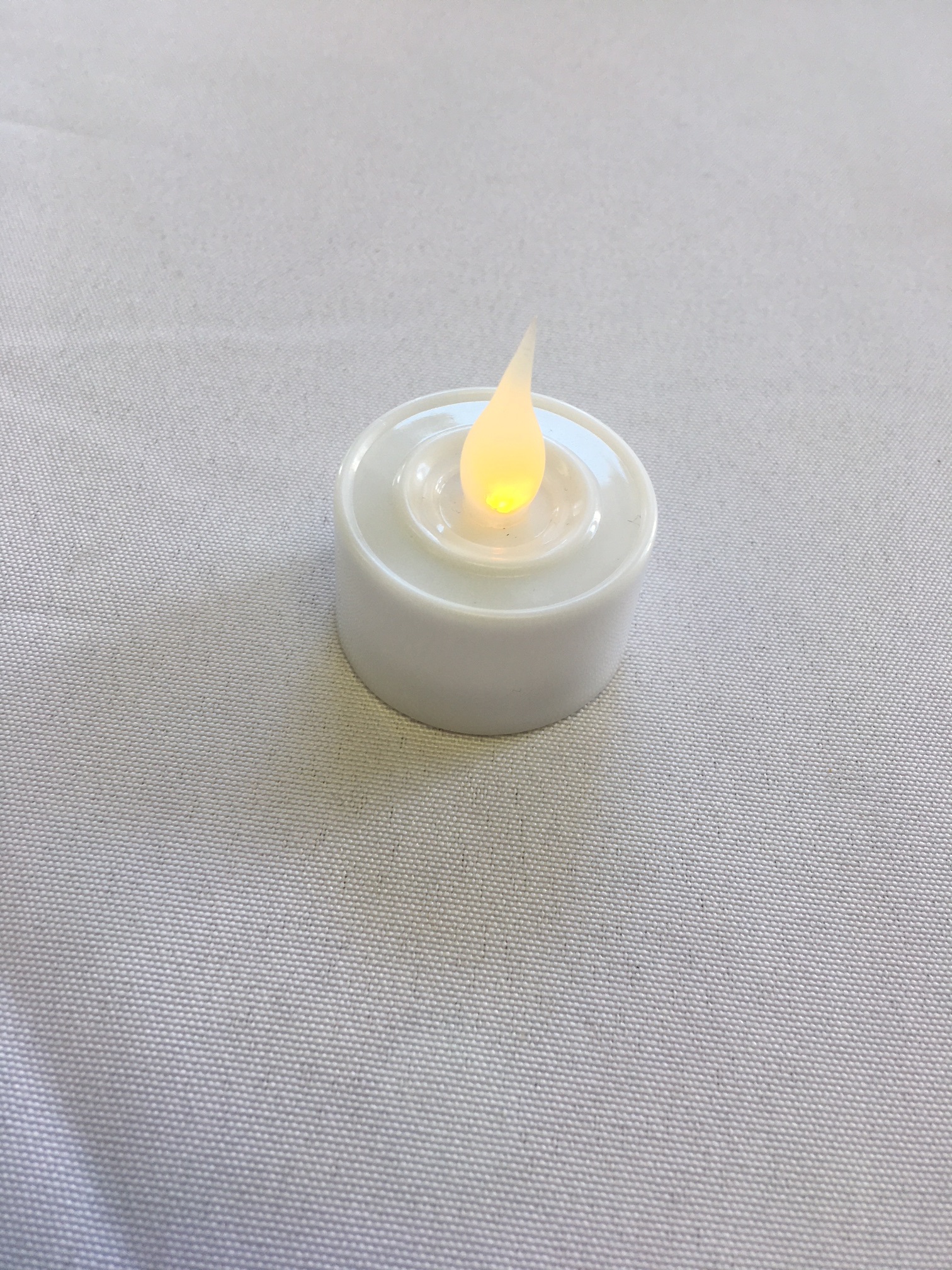 Lumiy-re-LED-1-avec-flamme-Blanc.jpg